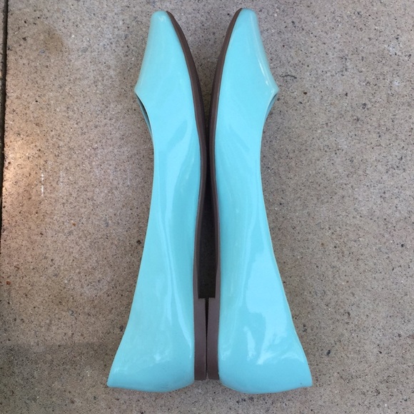 Never worn Ibiza Mint Steve Madden flats - Picture 3 of 8